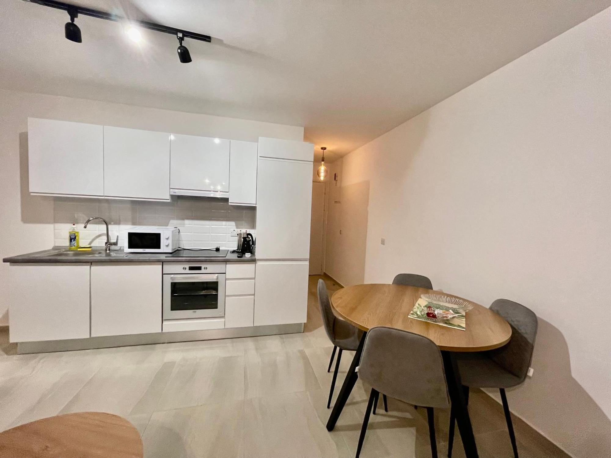 Sweetness Apartment By The Sea Vokolidha Экстерьер фото